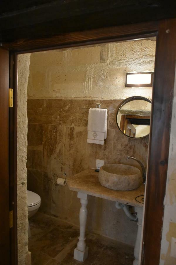 Glamada Cave Bed & Breakfast อูร์กุบ ภายนอก รูปภาพ